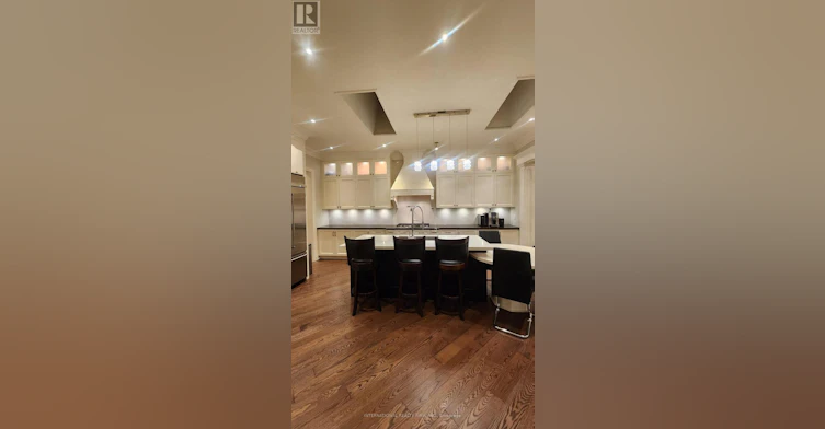 51 Kirk Bradden Road E, Toronto, ON, M8Y 2E8 - 7