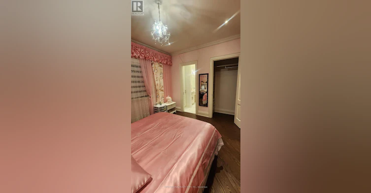 51 Kirk Bradden Road E, Toronto, ON, M8Y 2E8 - 30