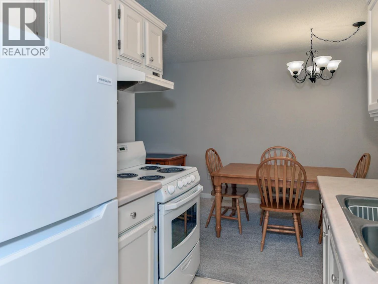 205-6430 Whiskey Jack Road, Big White, BC, V0H 1A0 - 10