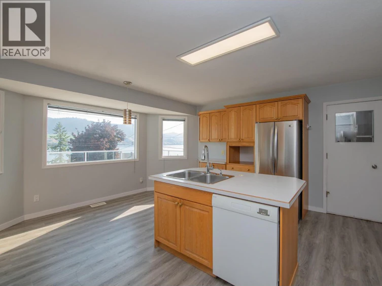 7421 Tronson Road, Vernon, BC, V1H 1S4 - 13