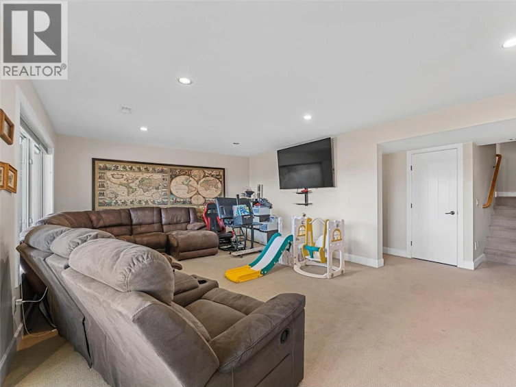 624 Lefevere Avenue, Kelowna, BC, V1W 5G7 - 47