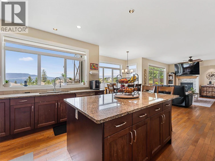 624 Lefevere Avenue, Kelowna, BC, V1W 5G7 - 19