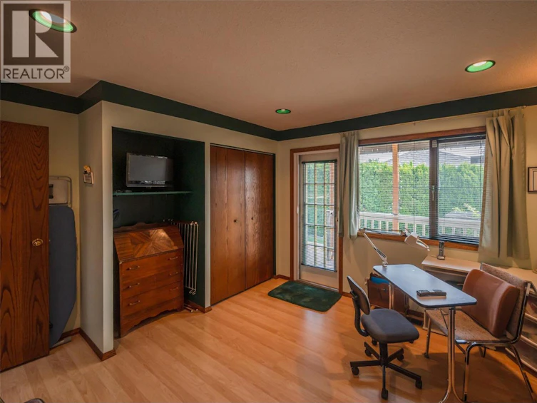 1805 Estates Place, Penticton, BC, V2A 8Y9 - 39