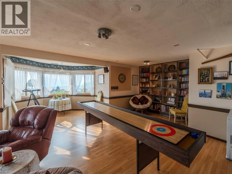 1805 Estates Place, Penticton, BC, V2A 8Y9 - 54