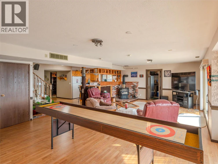 1805 Estates Place, Penticton, BC, V2A 8Y9 - 56