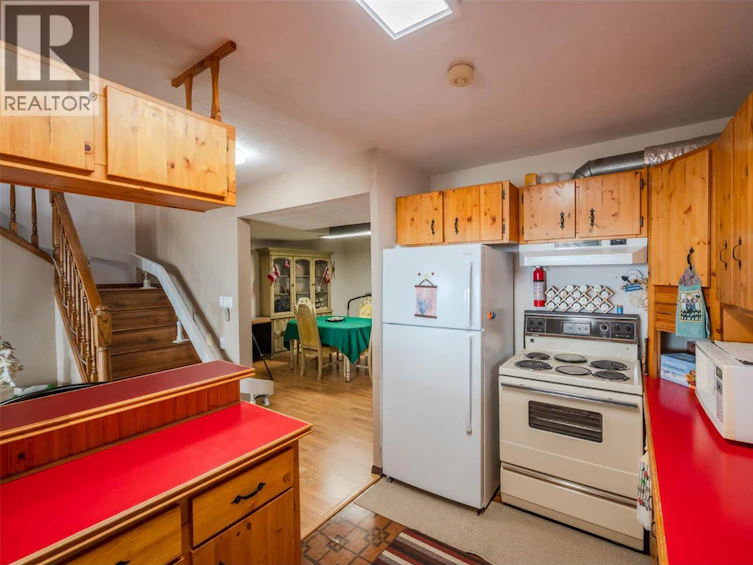 1805 Estates Place, Penticton, BC, V2A 8Y9 - 60