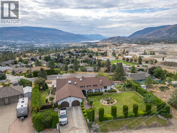 1805 Estates Place, Penticton, BC, V2A 8Y9
