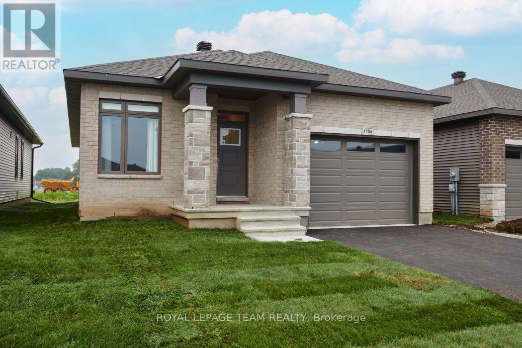 1165 Potter Drive, Manotick, ON, K6V 0G8