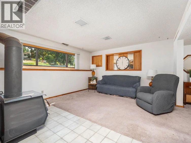 547 Robin Road, Vernon, BC, V1B 3B2 - 17