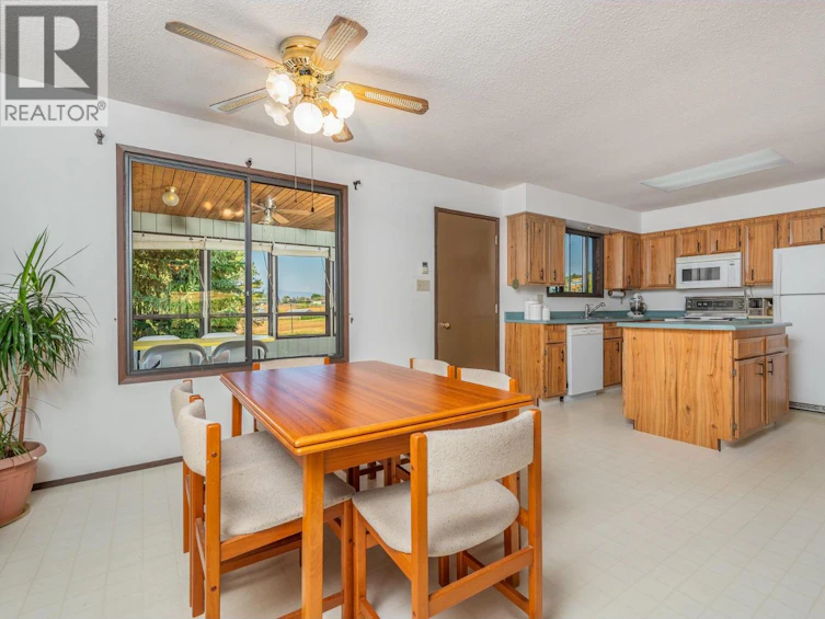 547 Robin Road, Vernon, BC, V1B 3B2 - 9