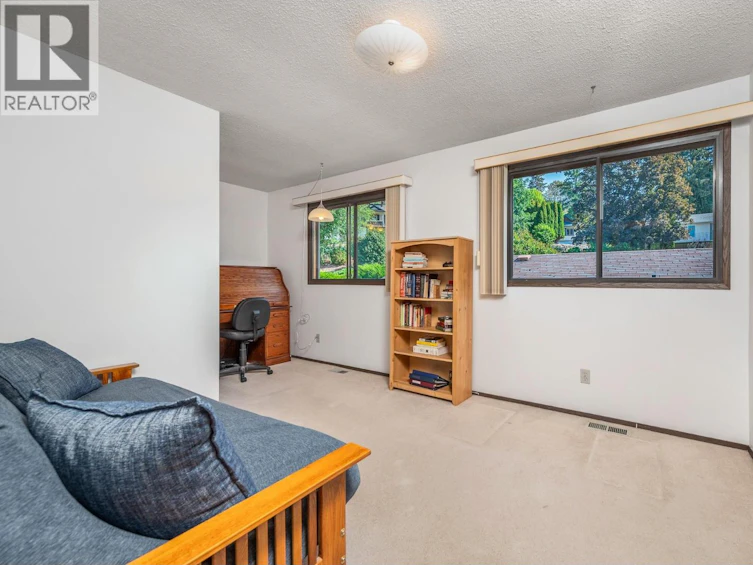 547 Robin Road, Vernon, BC, V1B 3B2 - 16