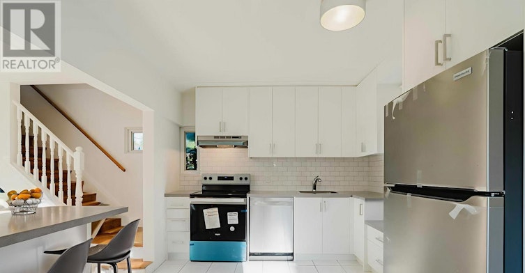 Main-4 Greenlaw Avenue, Toronto, ON, M6H 3V5 - 5