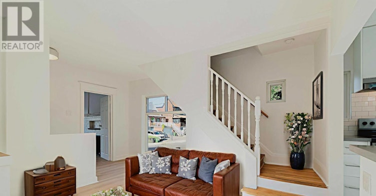 Main-4 Greenlaw Avenue, Toronto, ON, M6H 3V5 - 3
