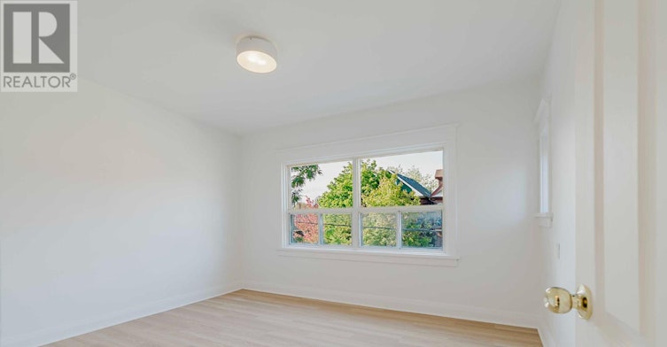 Main-4 Greenlaw Avenue, Toronto, ON, M6H 3V5 - 13