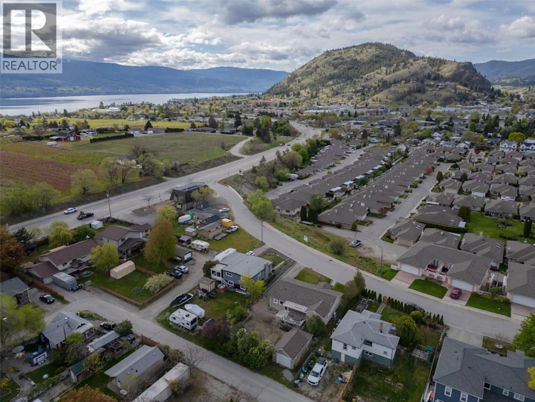 9716 Thompson Road, Summerland, BC, V0H 1Z3 - 40