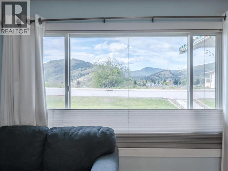 9716 Thompson Road, Summerland, BC, V0H 1Z3 - 5