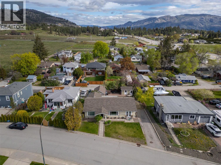 9716 Thompson Road, Summerland, BC, V0H 1Z3 - 39