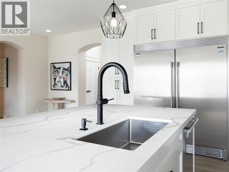 4455 Sherwood Court, Kelowna, BC, V1W 1E7 - 7