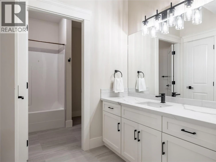 4455 Sherwood Court, Kelowna, BC, V1W 1E7 - 19