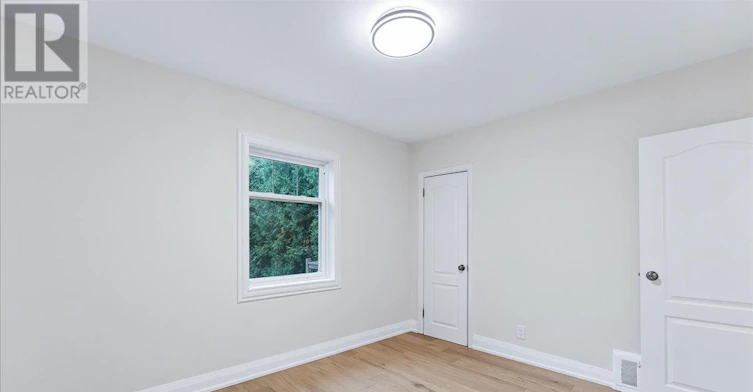UPPER-39 Reiner Road, Toronto, ON, M3H 2L3 - 25
