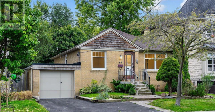 UPPER-39 Reiner Road, Toronto, ON, M3H 2L3 - 2