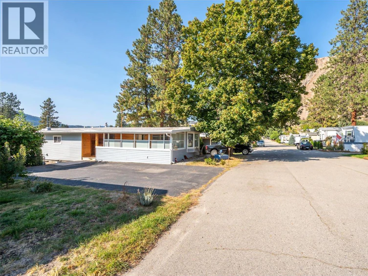 E8-4505 Mclean Creek Road, Okanagan Falls, BC, V0H 1R1 - 51