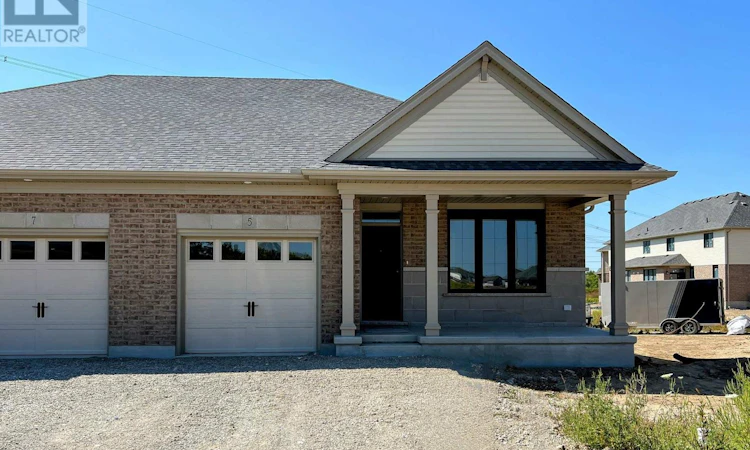 5 Columbus Court