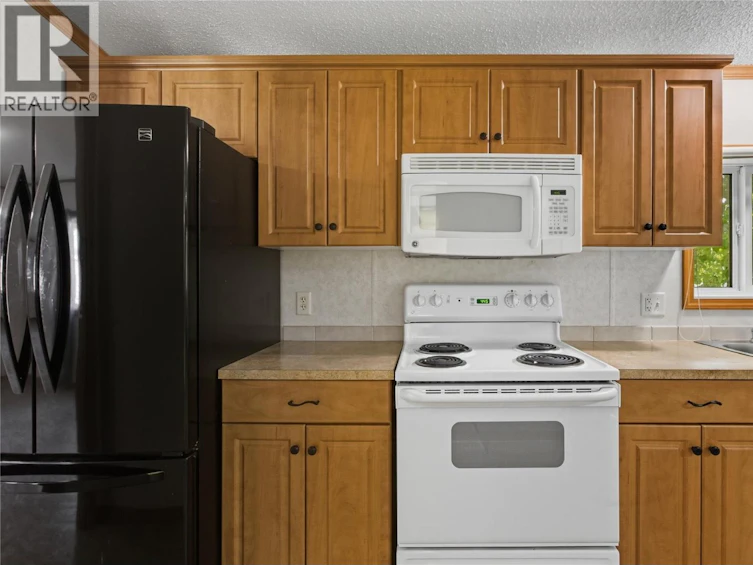 11-1250 Hillside Avenue, Chase, BC, V0E 1M0 - 17