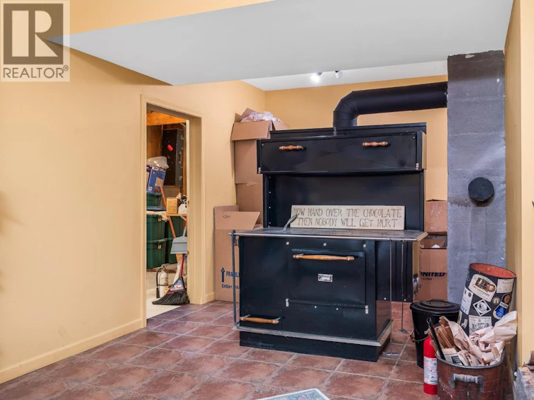 599 Whitevale Road, Lumby, BC, V0E 2G7 - 16