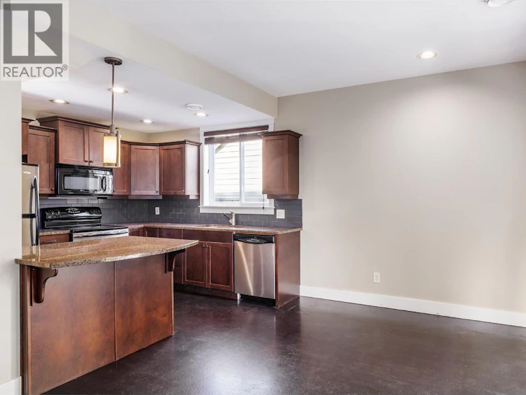 2209 Woodlawn Street, Kelowna, BC, V1Y 2T1 - 11