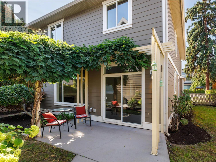 2209 Woodlawn Street, Kelowna, BC, V1Y 2T1 - 3