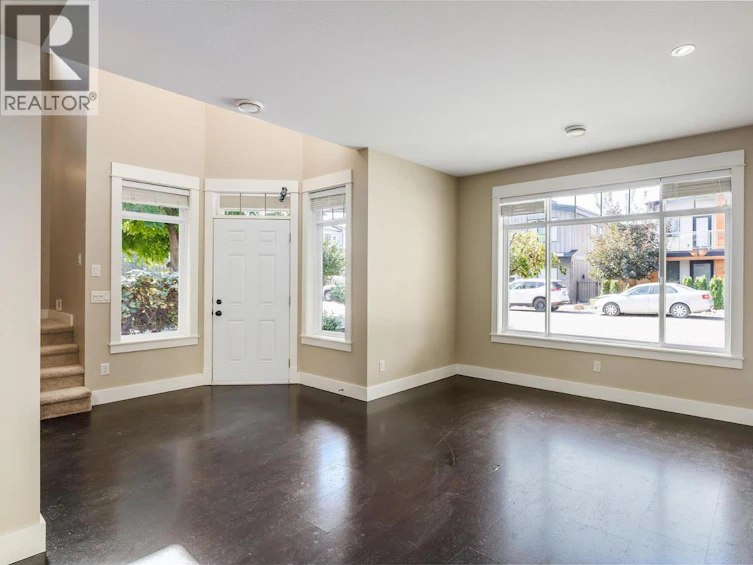 2209 Woodlawn Street, Kelowna, BC, V1Y 2T1 - 6