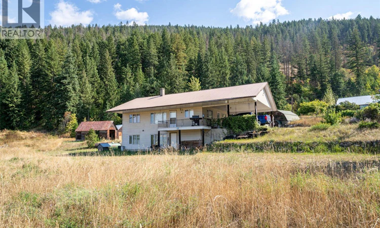 4596 Back Enderby Road