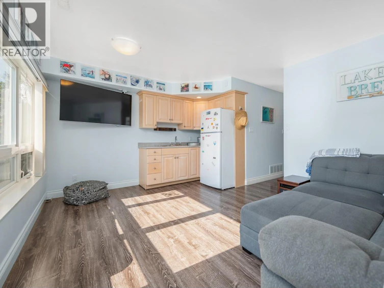13420 Westkal Road, Coldstream, BC, V1B 1Y4 - 14
