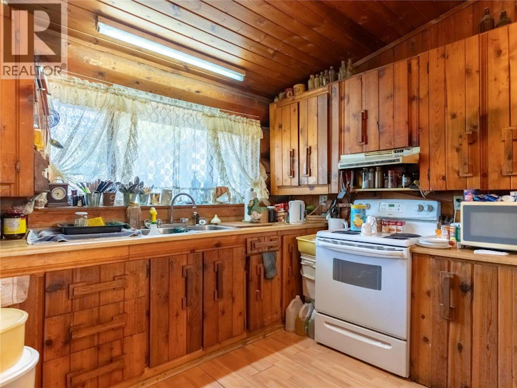 4208 North Road, Ashcroft, BC, V0K 1A0 - 8