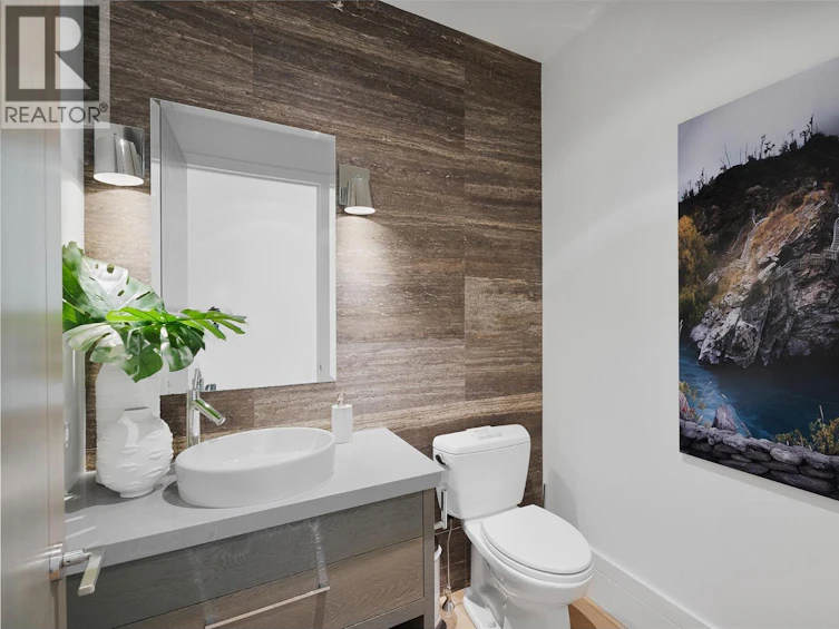 2506 Welch Place, Anglemont, BC, V0E 1M7 - 31