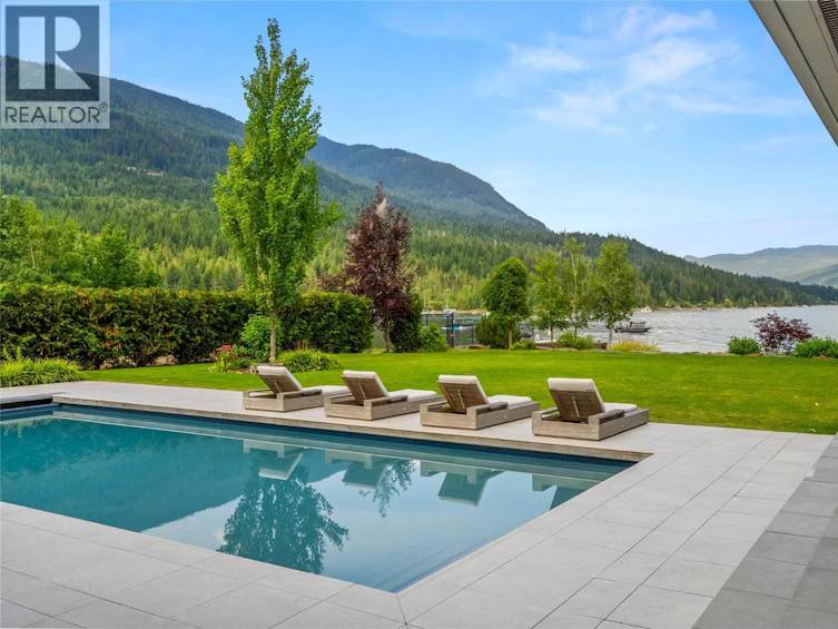 2506 Welch Place, Anglemont, BC, V0E 1M7 - 58