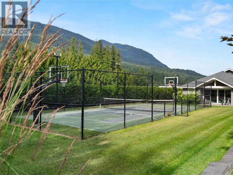 2506 Welch Place, Anglemont, BC, V0E 1M7 - 6