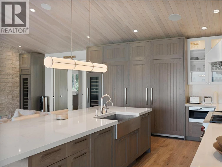 2506 Welch Place, Anglemont, BC, V0E 1M7 - 20