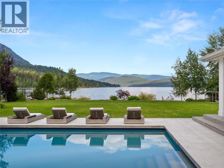 2506 Welch Place, Anglemont, BC, V0E 1M7