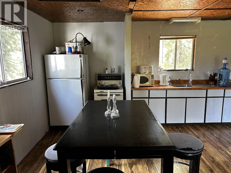 6281 Cotterpin Place, Deka Lake, BC, V0K 1X3 - 18