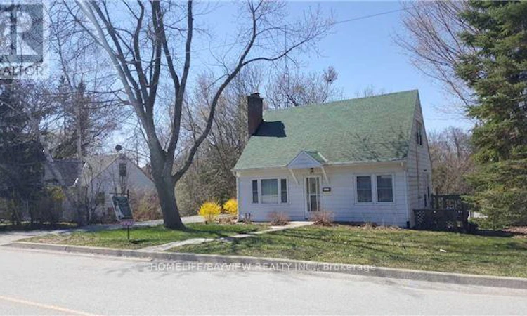 66 Roxborough Road