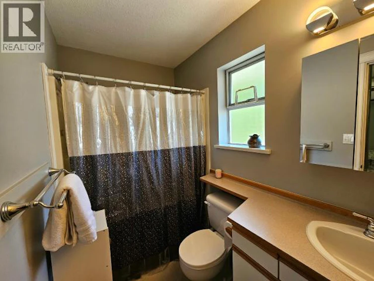 A-6855 Irvine Street, Powell River, BC, V8A 4A8 - 15