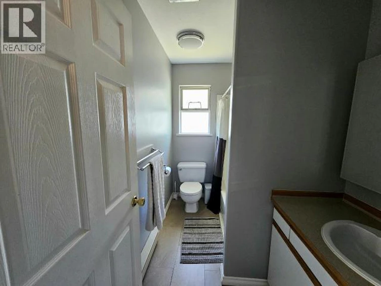 A-6855 Irvine Street, Powell River, BC, V8A 4A8 - 18