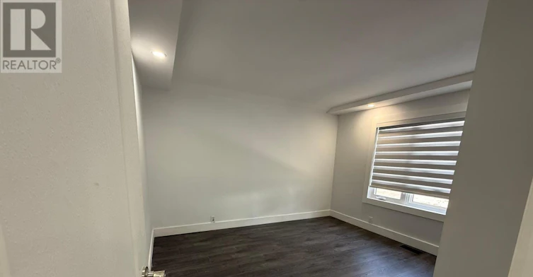 UPPER 2-759 Essa Road, Barrie, ON, L4N 9G1 - 8