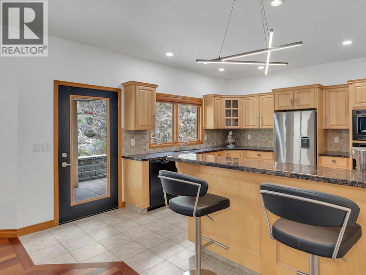 20911 Garnet Valley Road, Summerland, BC, V0H 1Z3 - 11