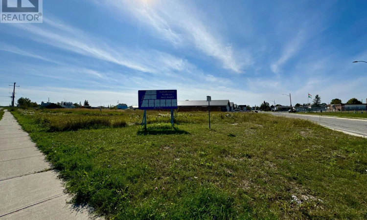 LOT-8 Plan 6m487 Street