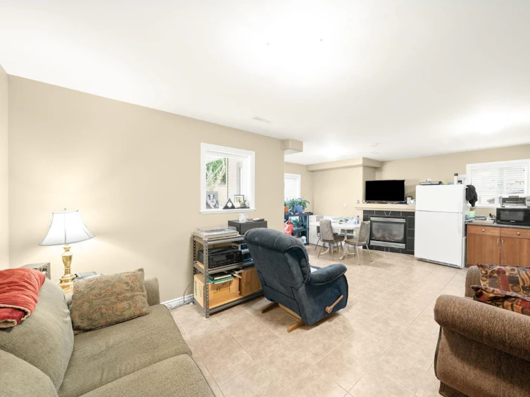 32726 Lissimore, Mission, BC, V2V 7P5 - 28