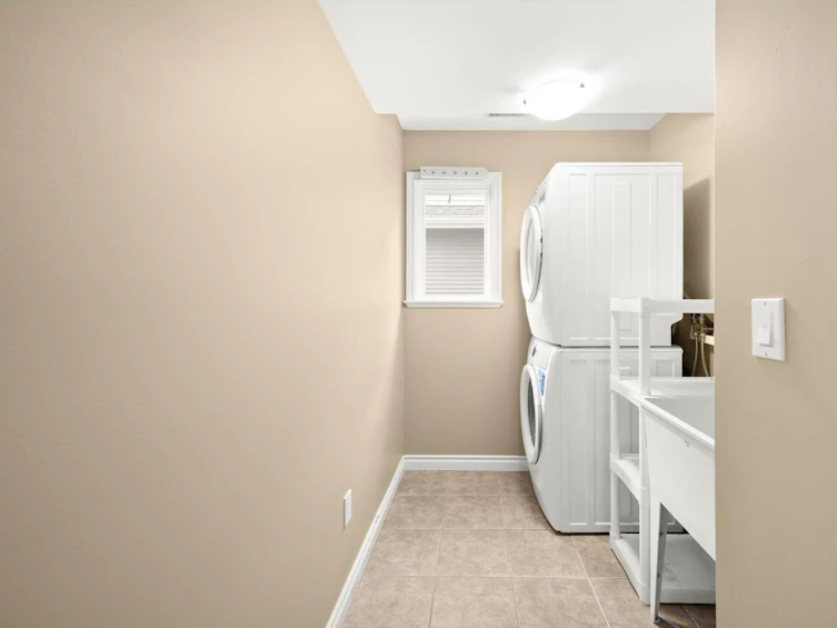 32726 Lissimore, Mission, BC, V2V 7P5 - 34