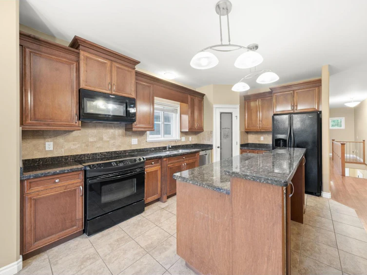 32726 Lissimore, Mission, BC, V2V 7P5 - 10
